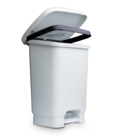 Lixeira com Pedal de Plástico Branca Santana 335 - 35L